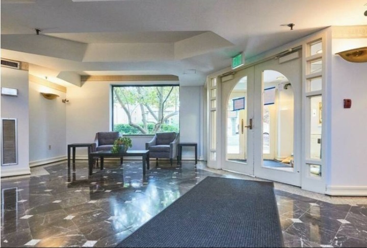 1933 Commonwealth Ave, Brighton