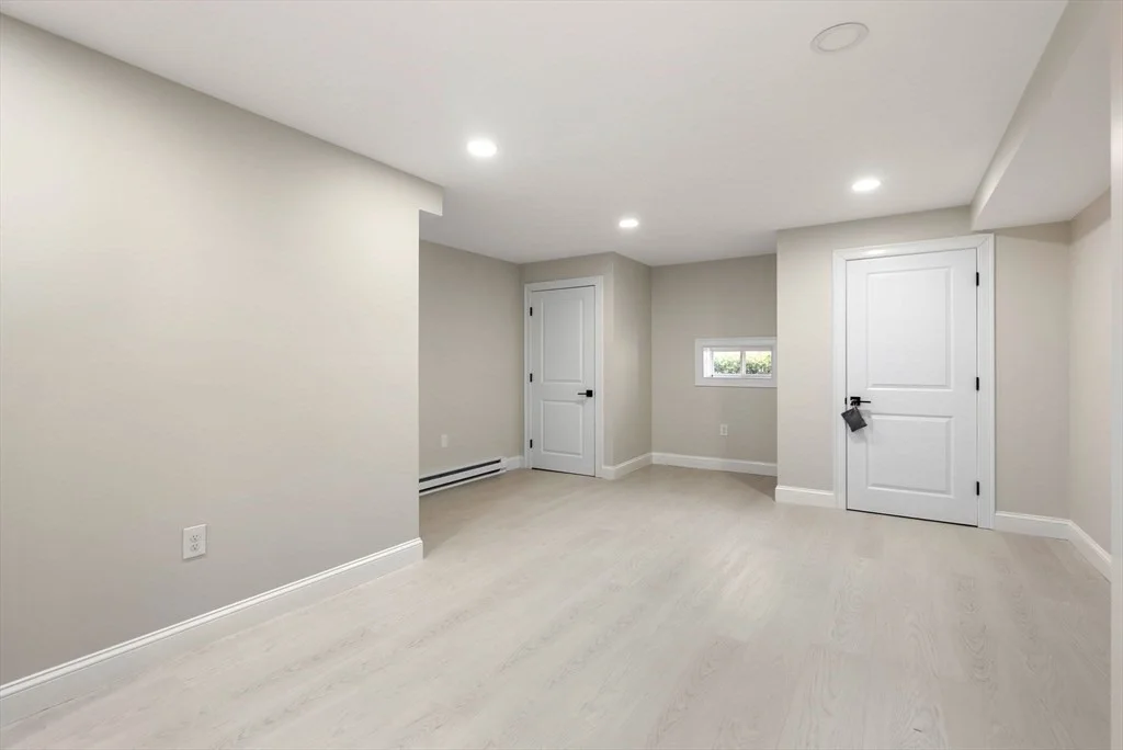 11 Bobolink Rd, Newton Lower Falls