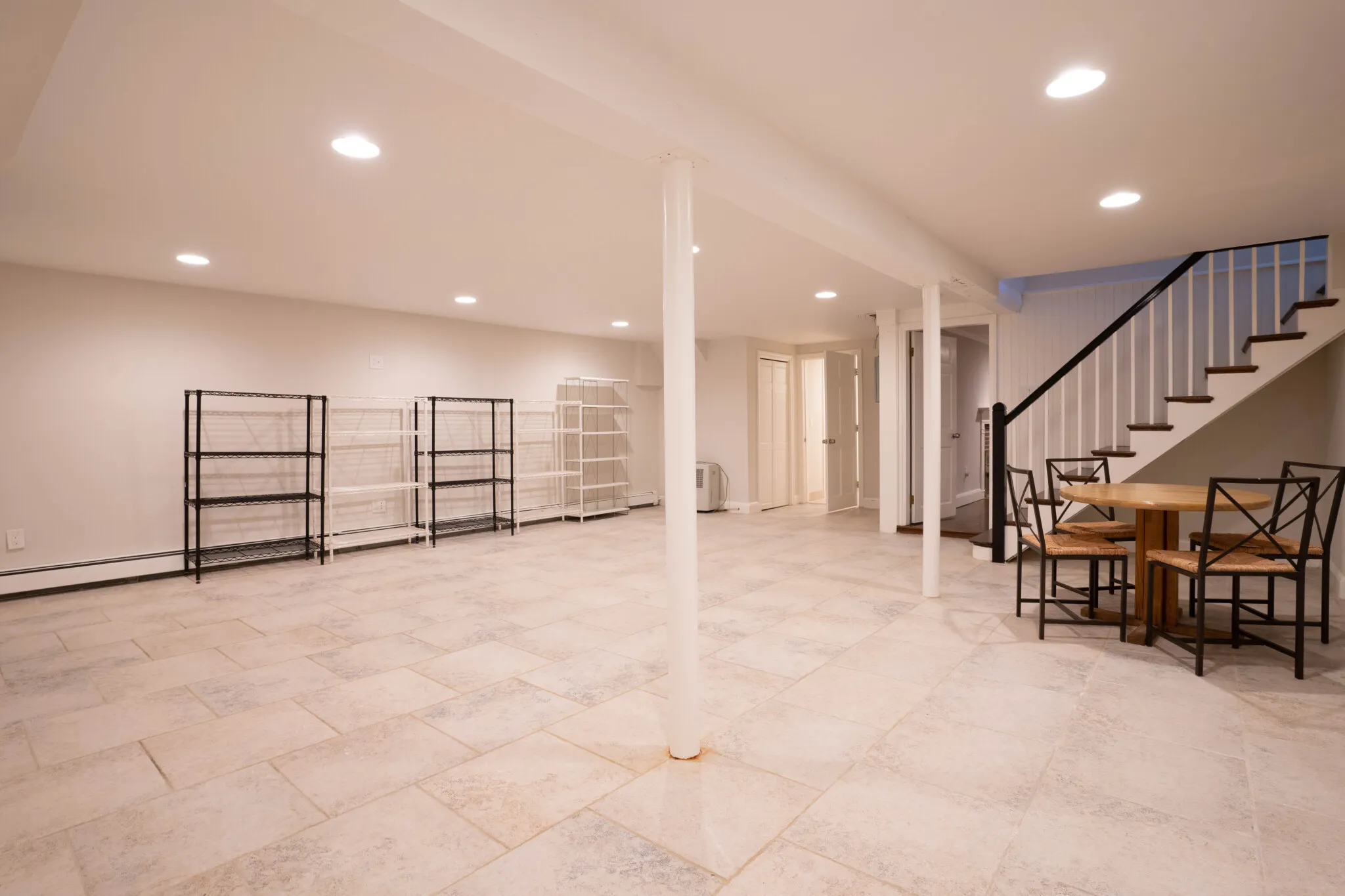 40 Puddingstone Ln, Oak Hill