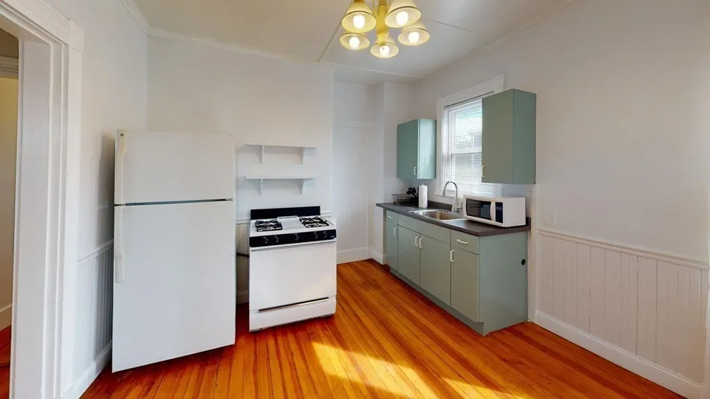 123 Boston St, Boston