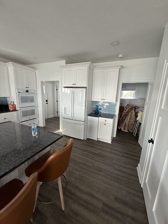 10 Charlotte St, Rexhame