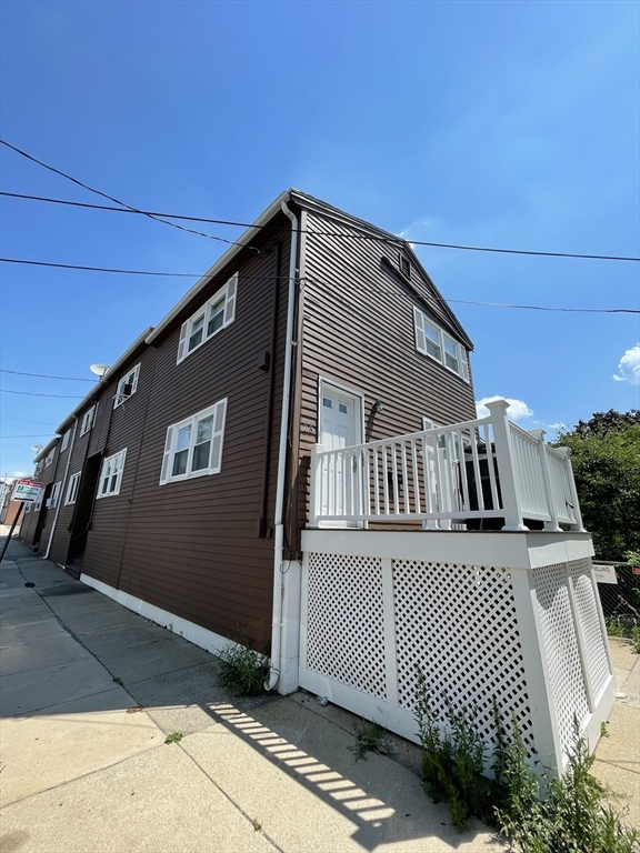 23 Bremen St, East Boston