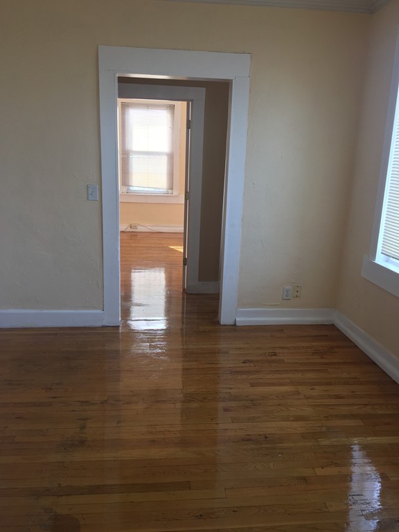 15 Seaver St, Stoughton