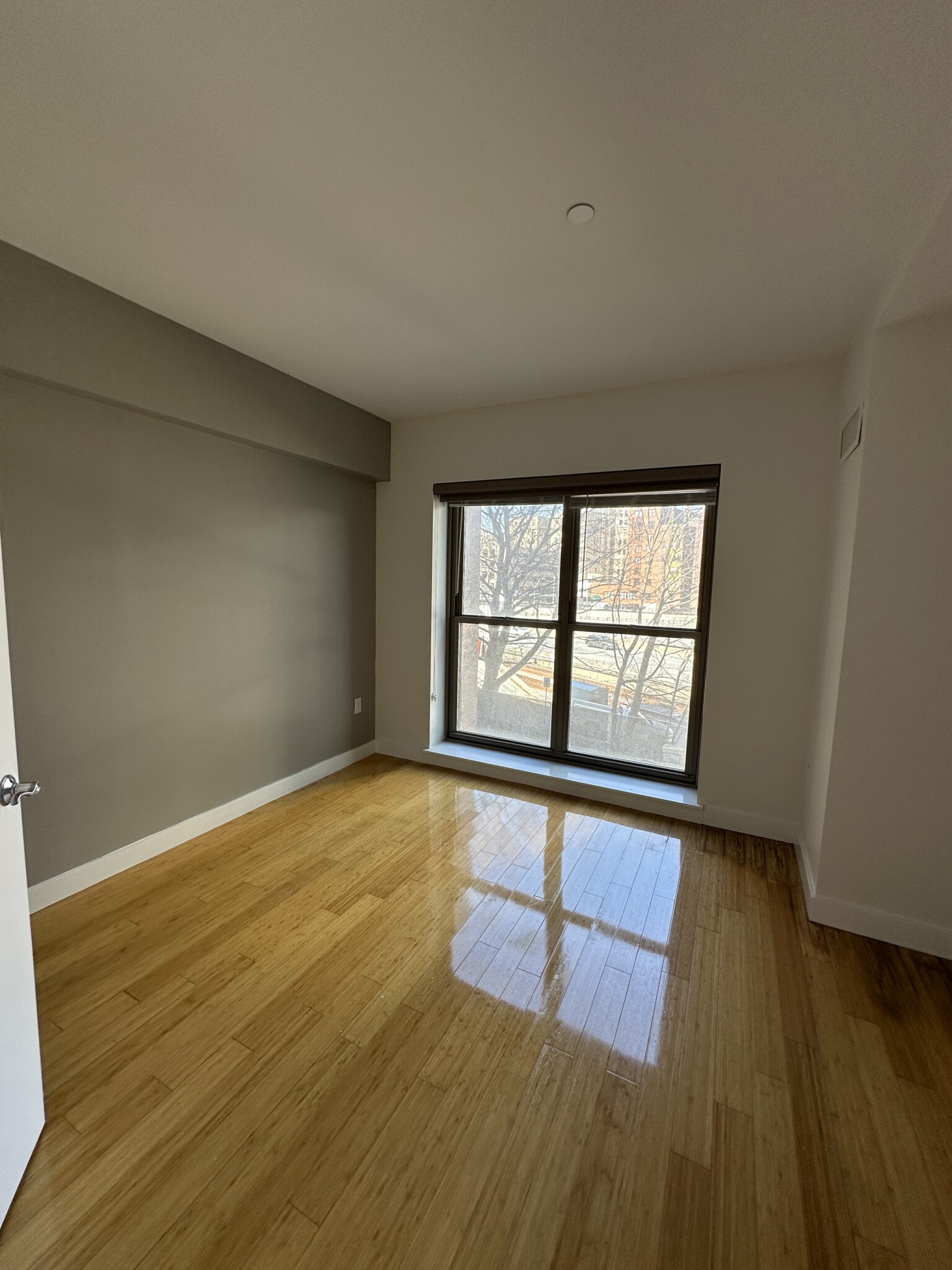 1085 Boylston St, Fenway