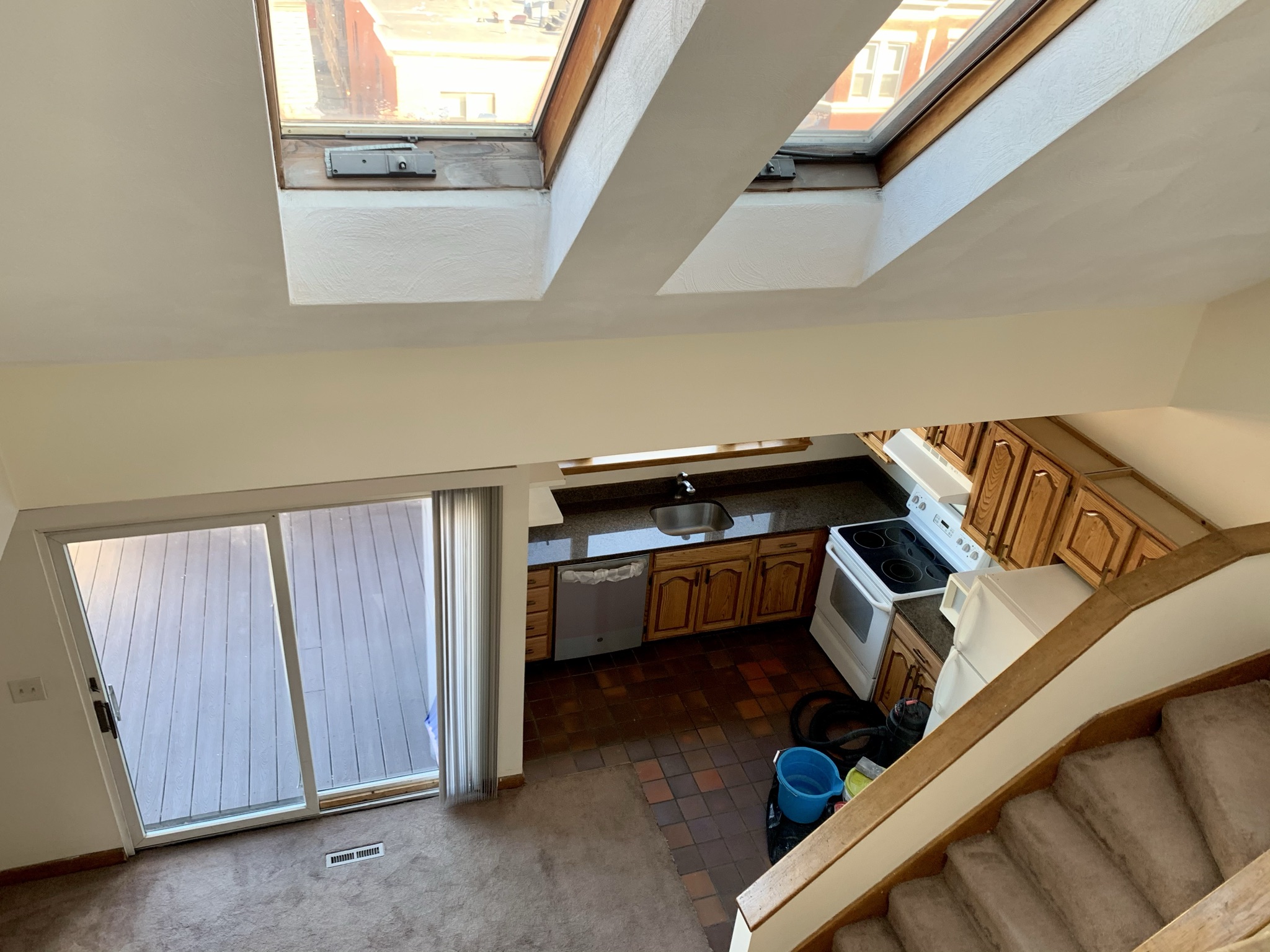 3 bed, 2 bath apartment for rent at 59 Hemenway St Unit PH, Fenway — photo 4 of 13