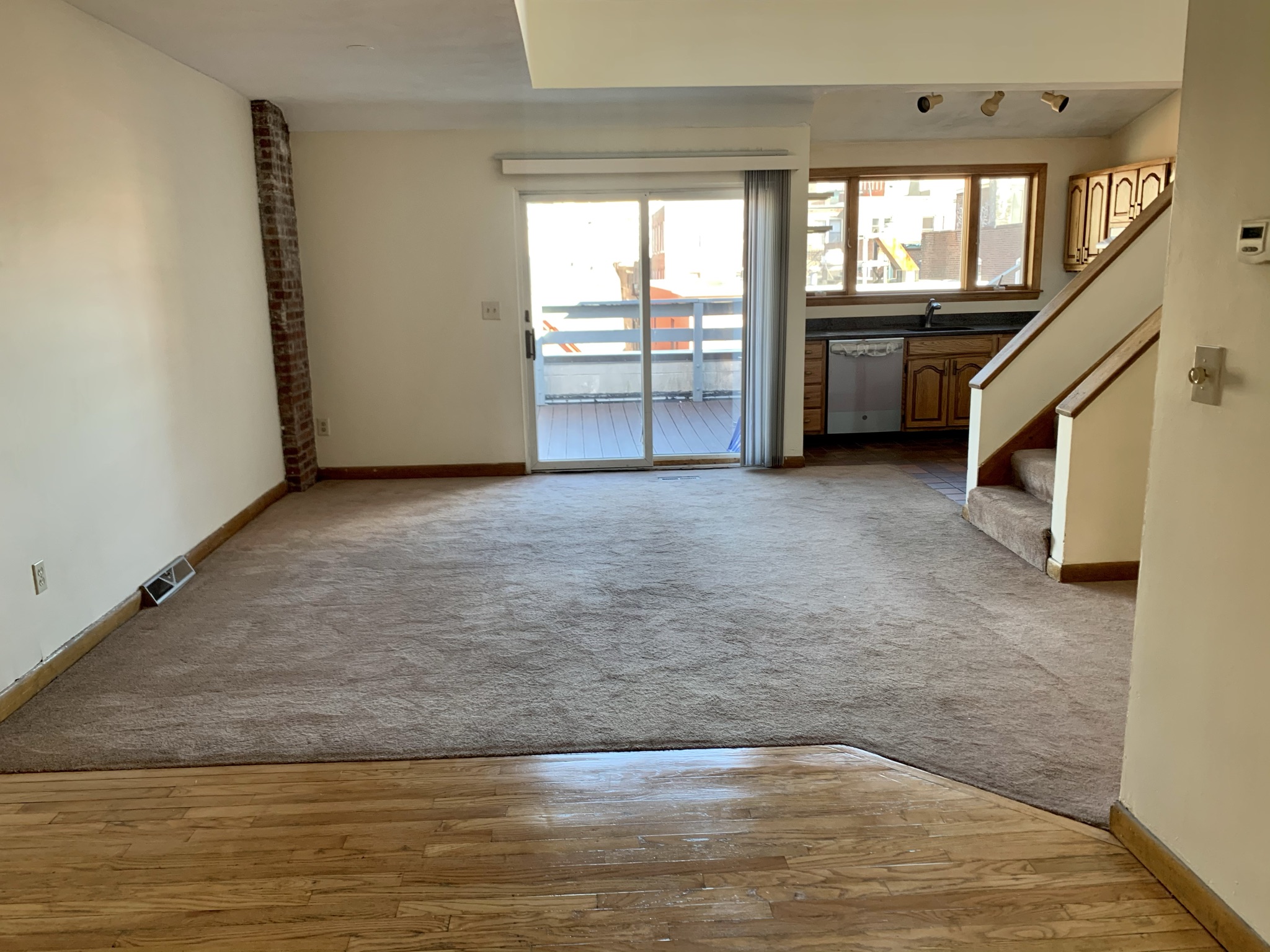 3 bed, 2 bath apartment for rent at 59 Hemenway St Unit PH, Fenway — photo 6 of 13