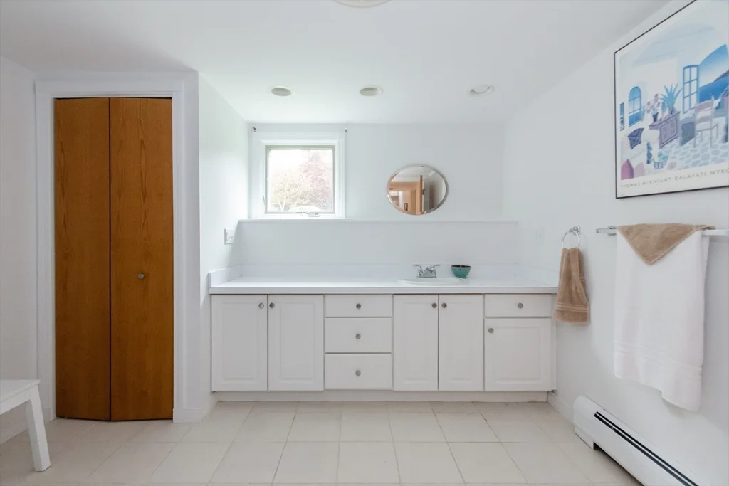 3 Nonquitt Ave, Nonquitt