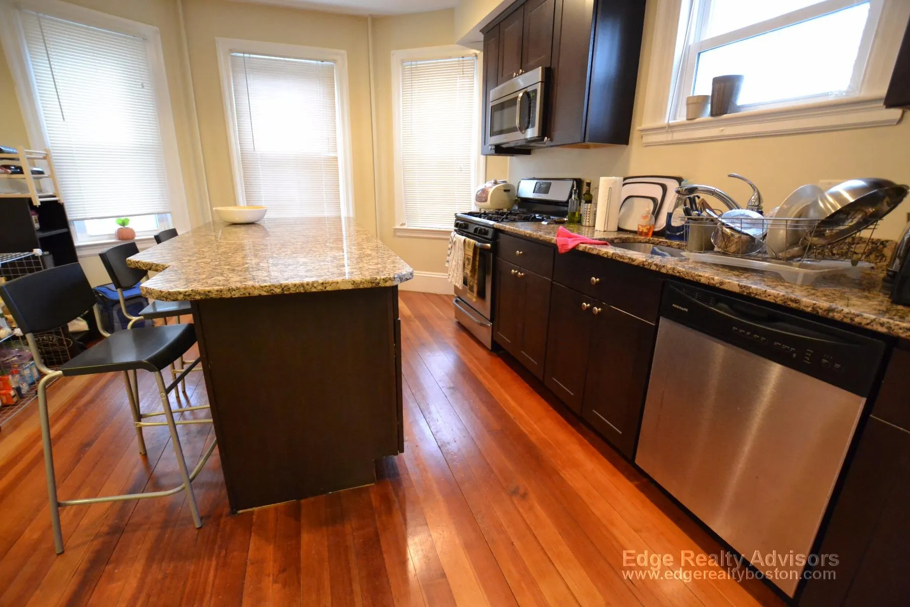 75 Leicester St, Oak Square