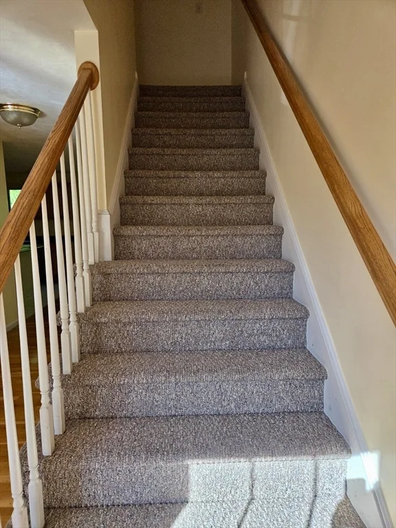 100 Nutting Rd, Westford