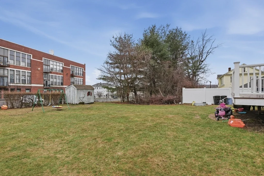 34 King Philip Rd, Worcester