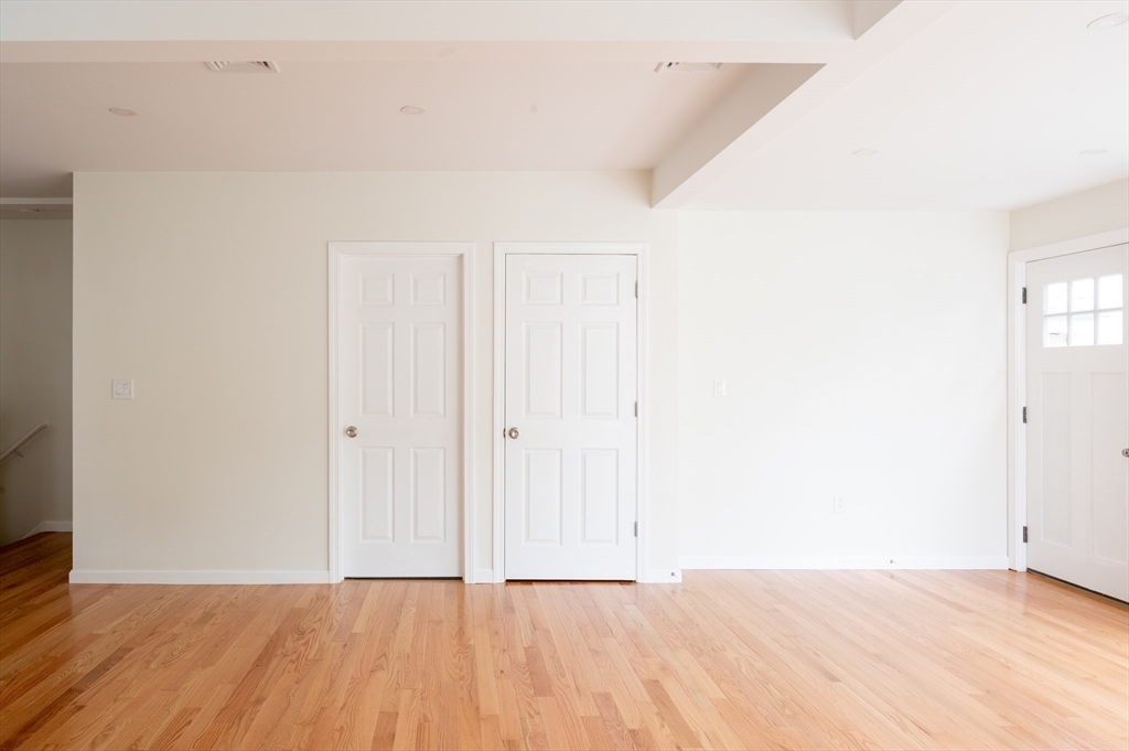 171 Everett St, Allston