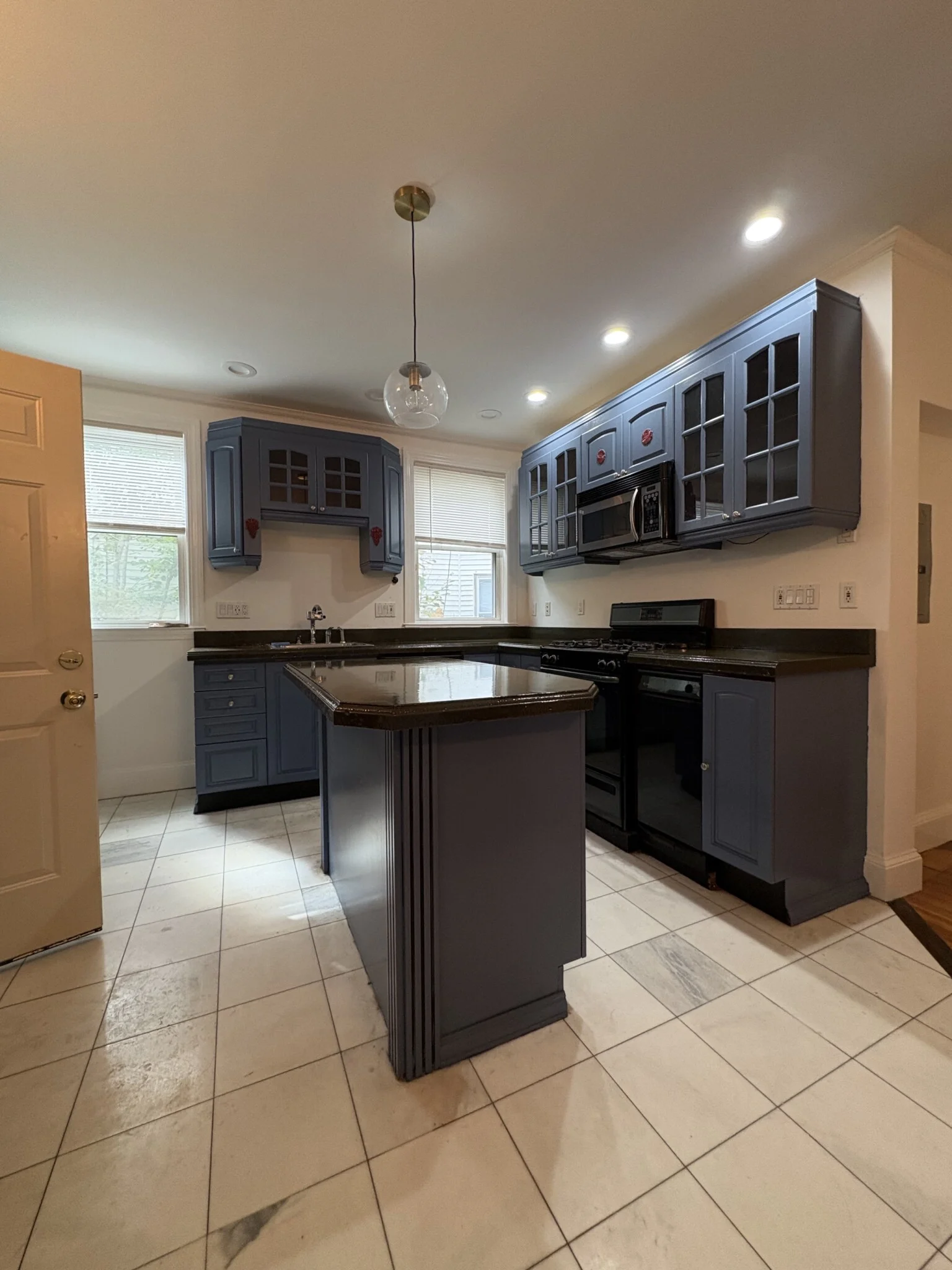 200 Hyde Park Ave, Jamaica Plain