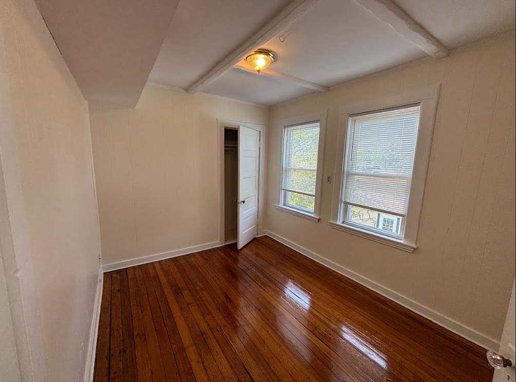 30 Hanson St, Ward Two