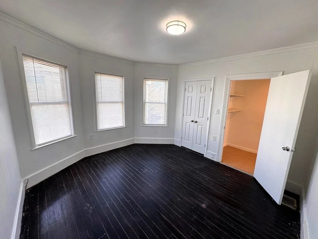 11 Fairmont Pl, Malden