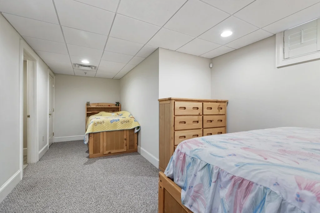 50 Clemence St, Cranston