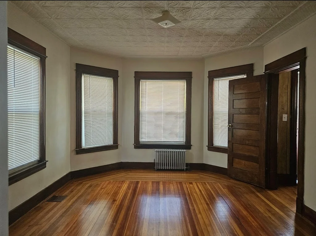 68-70 Massachusetts Ave, Springfield