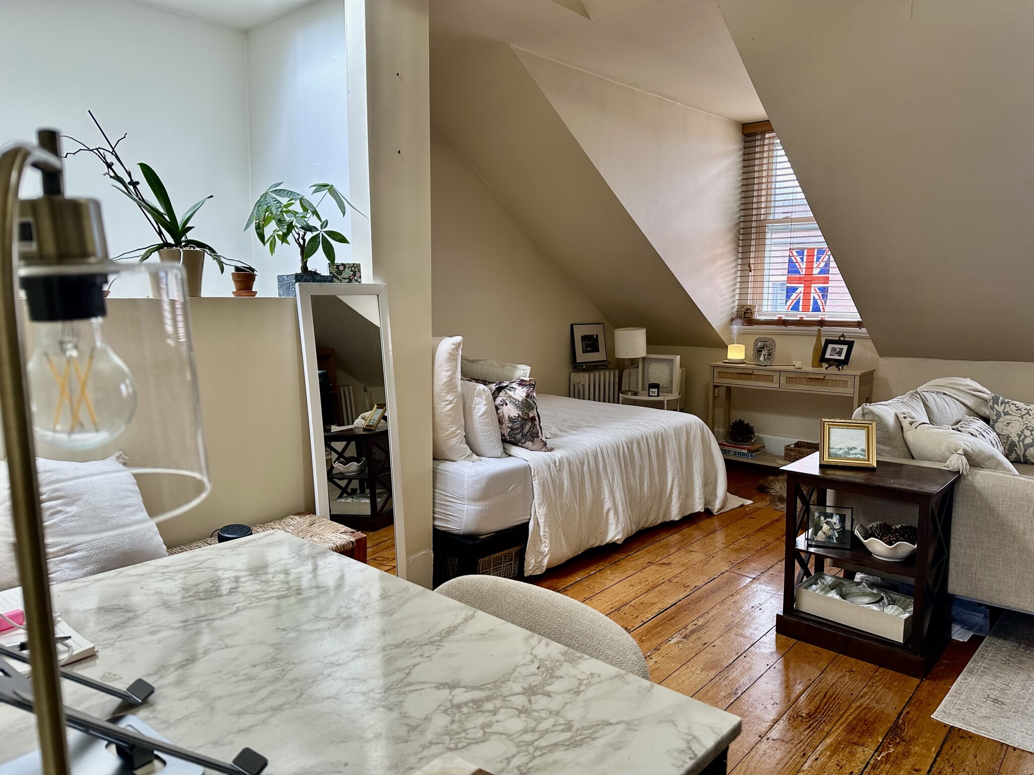 32 Irving, Beacon Hill