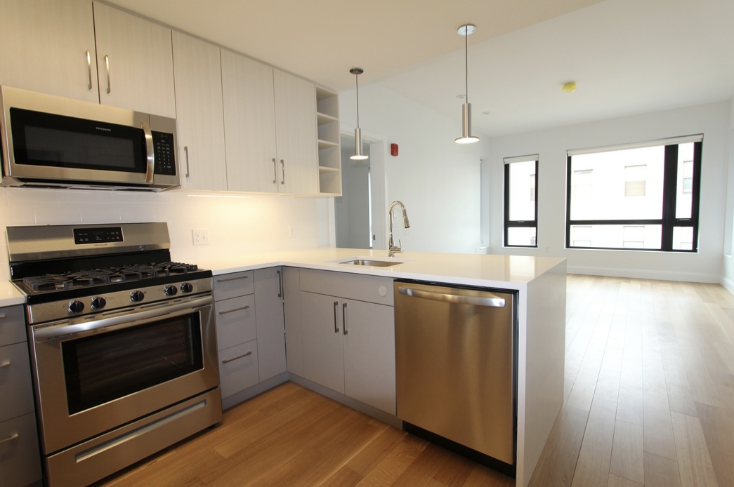 150 Camden St, Roxbury