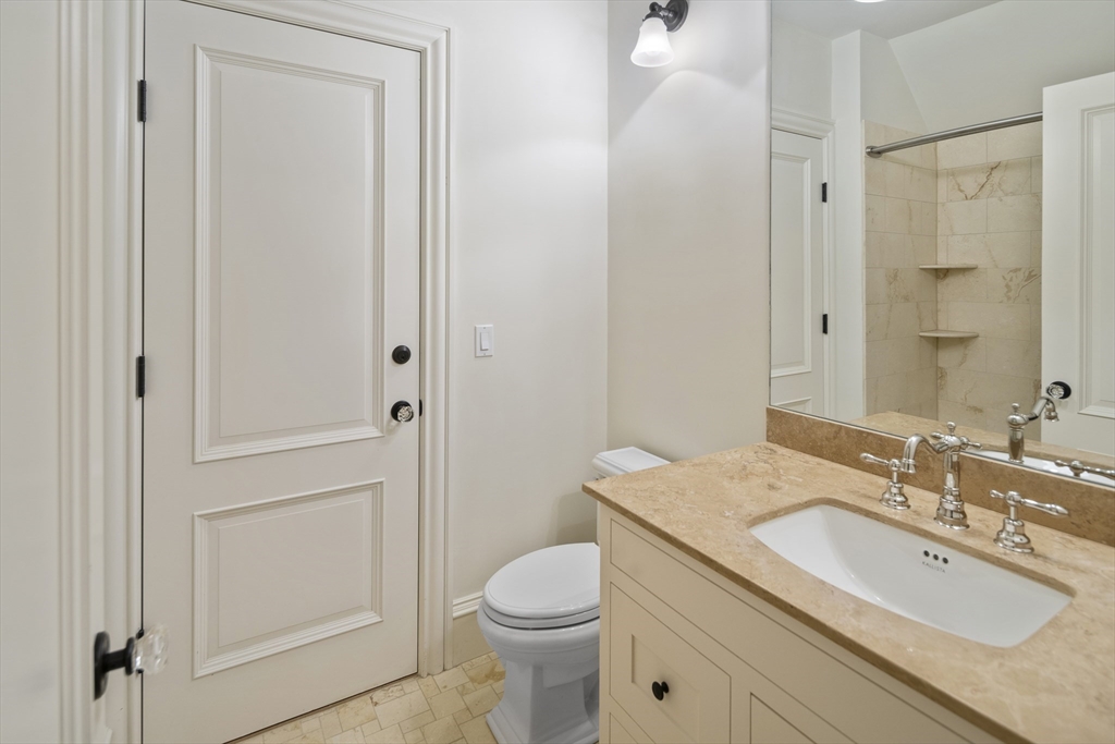 72 Drumlin Rd, Newton