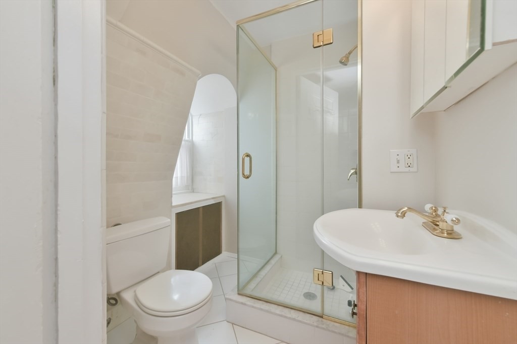 334 Beacon St, Back Bay