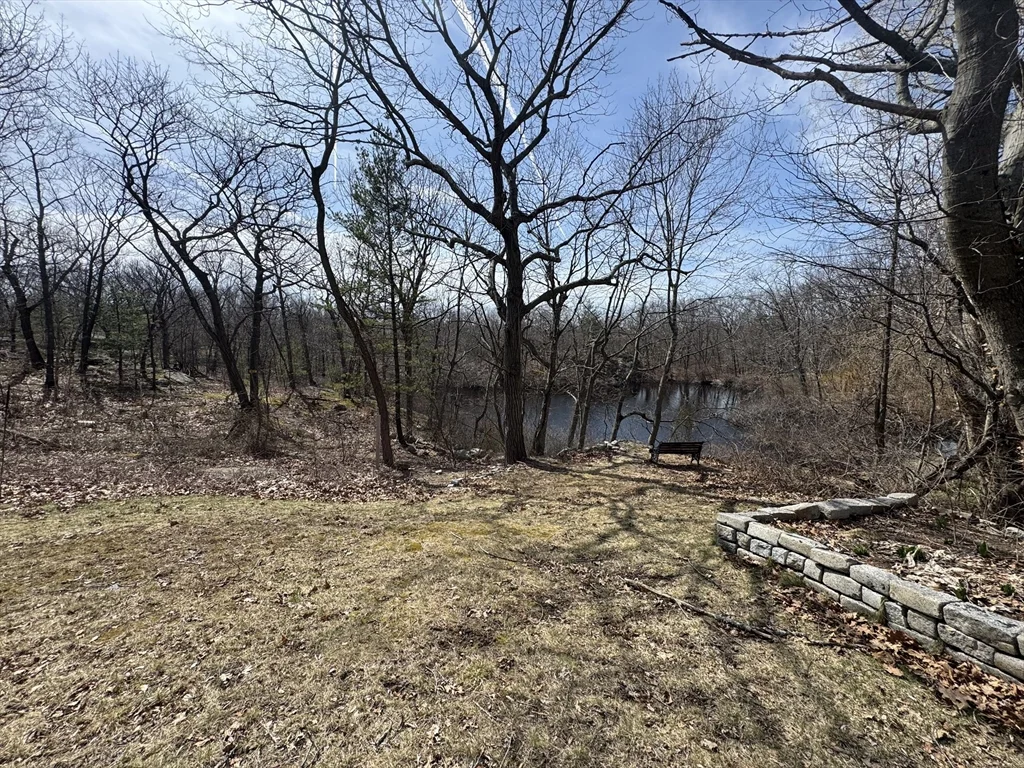 15 Curlew St, West Roxbury