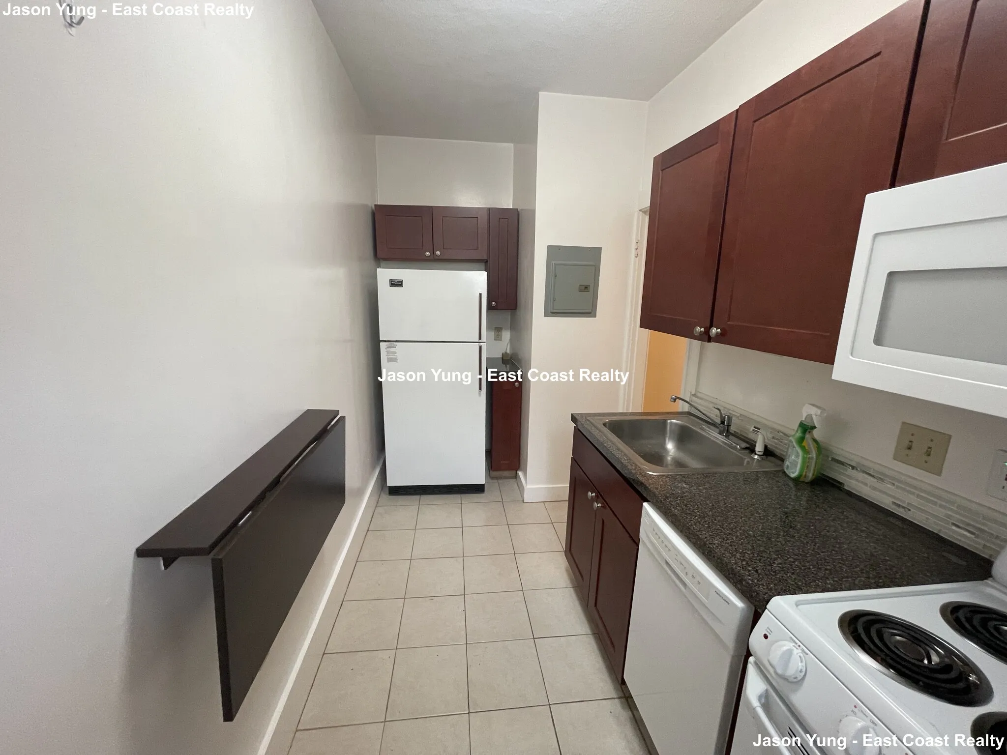 1677 Commonwealth Ave, Brighton