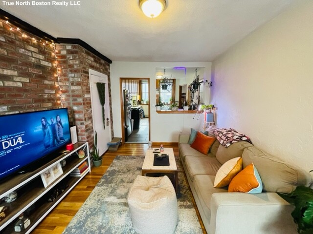 170 Endicott St, North End