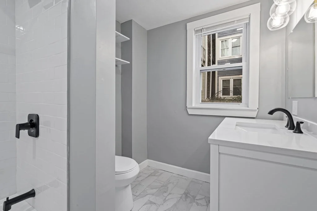 234 Bowen St, South Boston