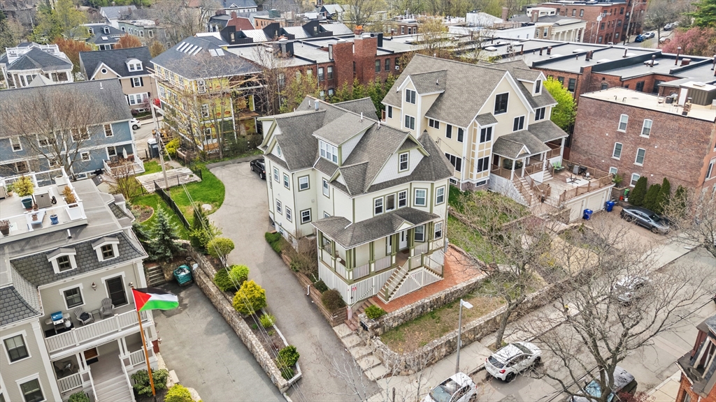 15 Millmont St, Roxbury