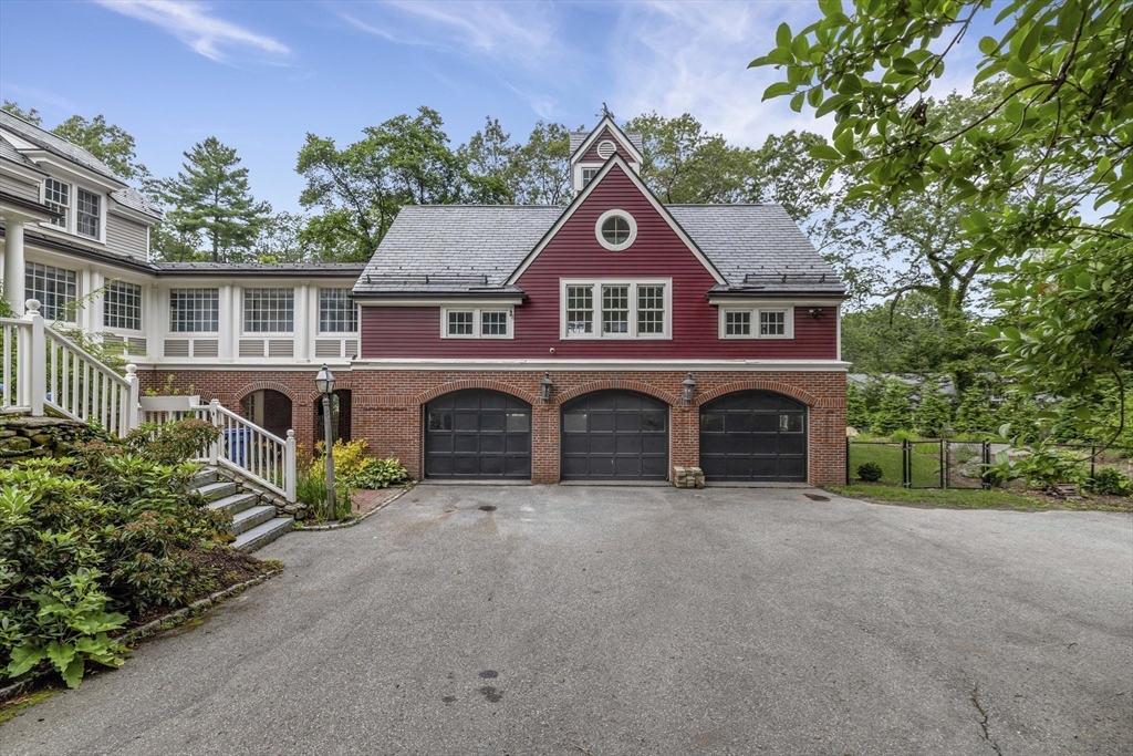 171 Marsh St, Belmont