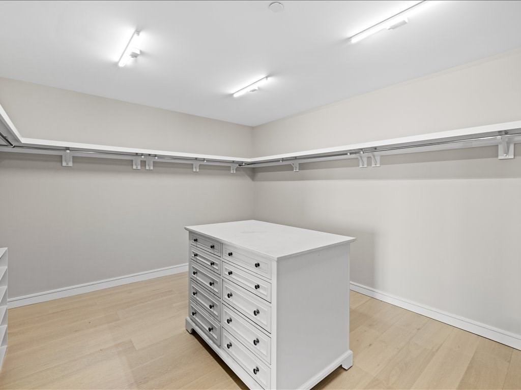 110 Broad St, Waterfront