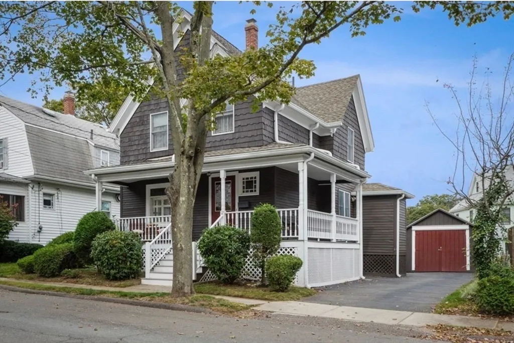 12 Endicott St, Saugus