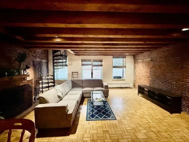 57 Fulton St, North End