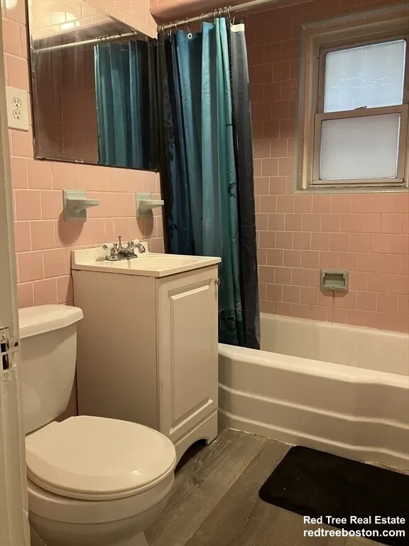 211 Saint Paul St, Brookline