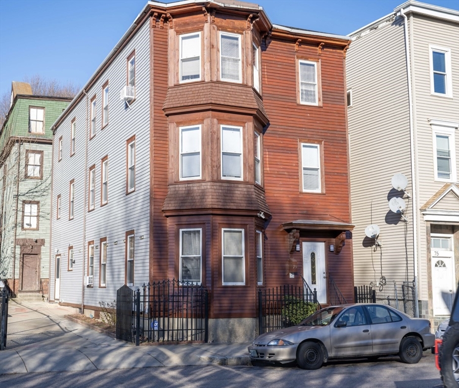 79 Heath St, Mission Hill