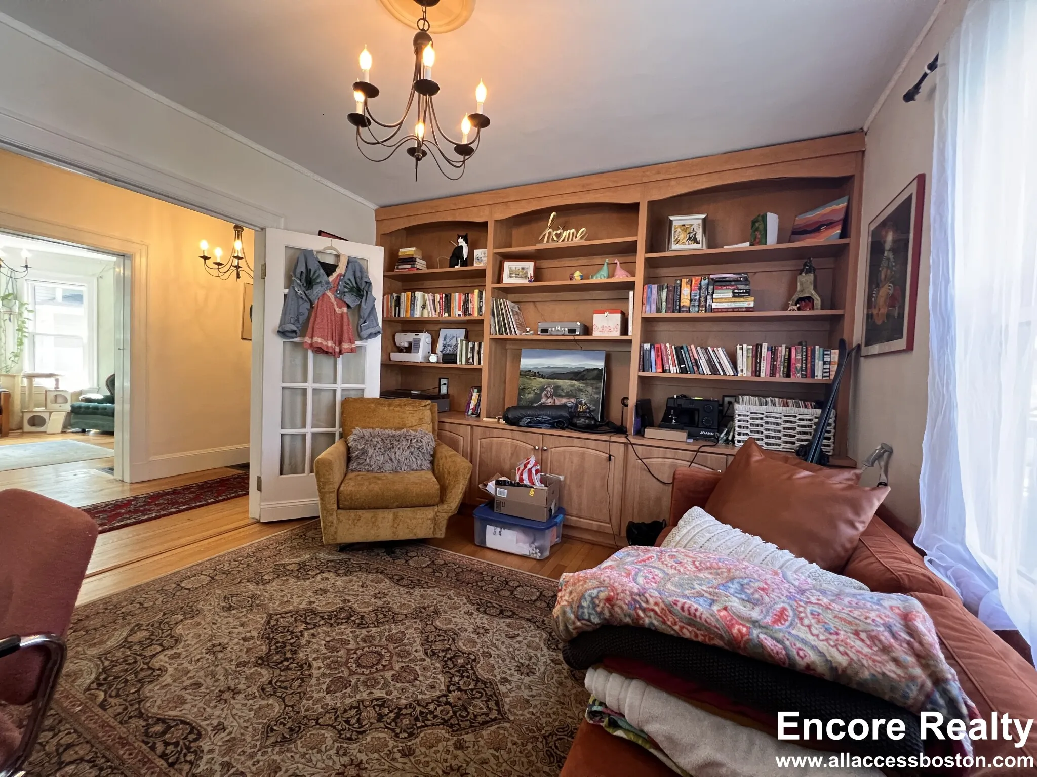 9 Kenwood St, North Brookline