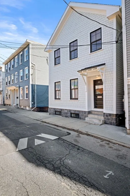 22 Mitchell St, South Boston