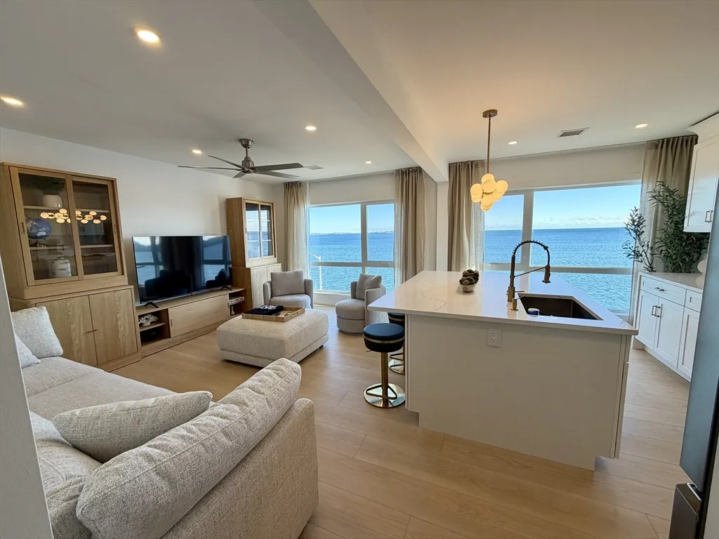 280 Endicott Ave, Revere