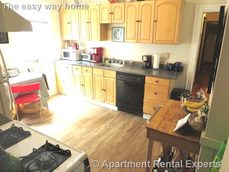 10 Cambridge Terr, Porter Square