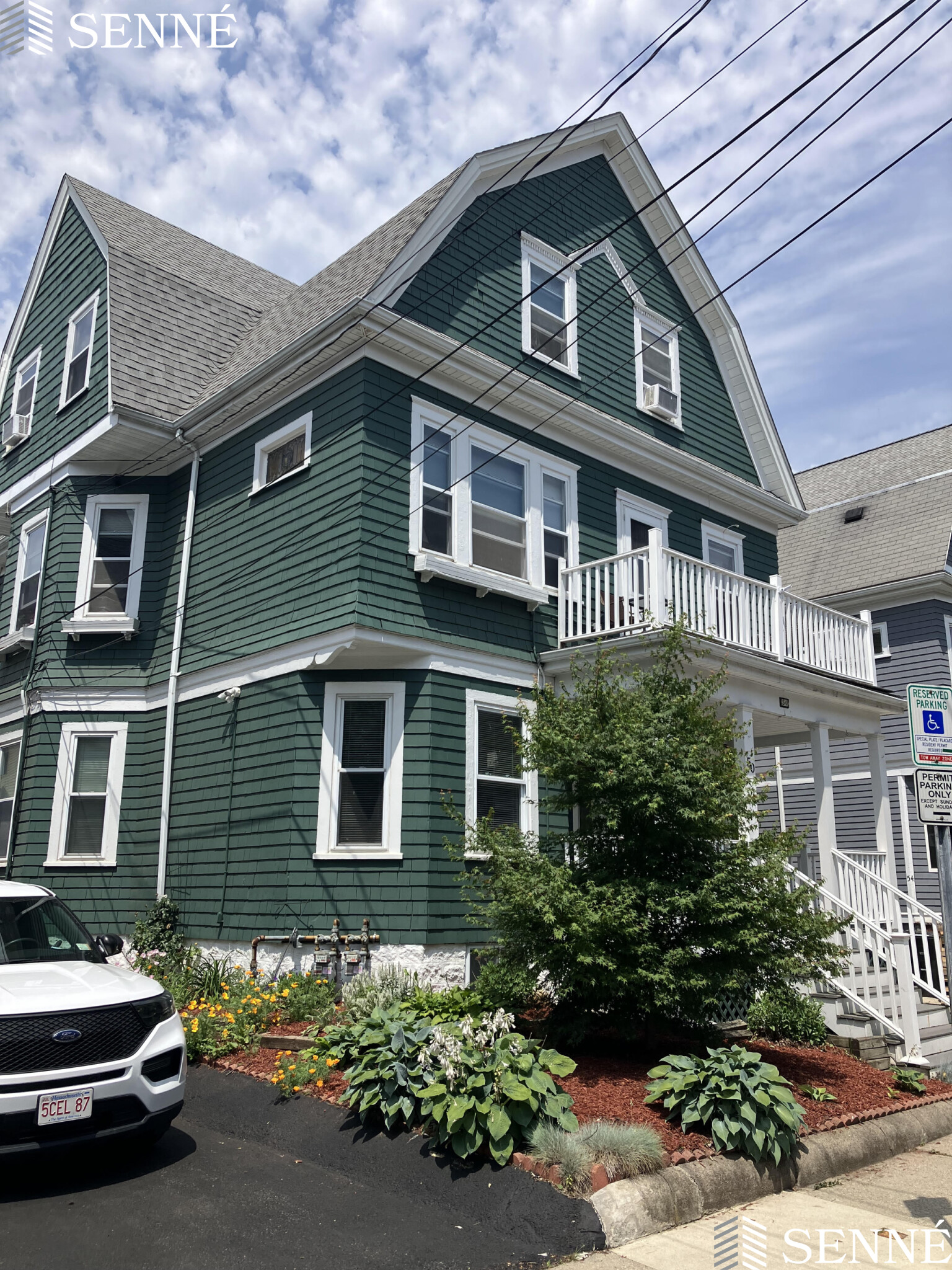 50 Bromfield St, Tufts