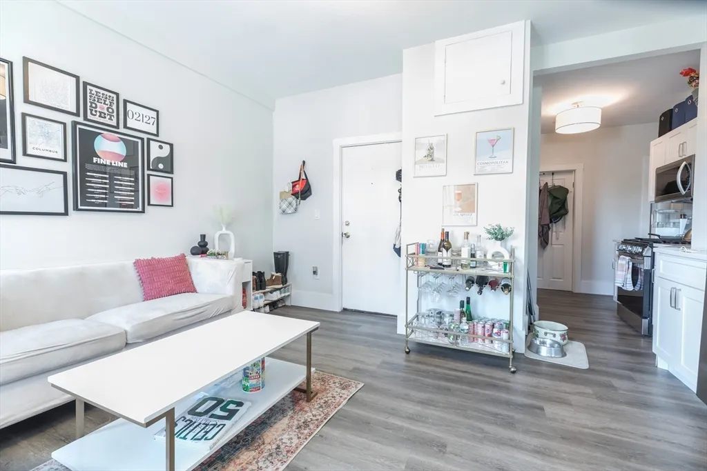 100 H St, South Boston