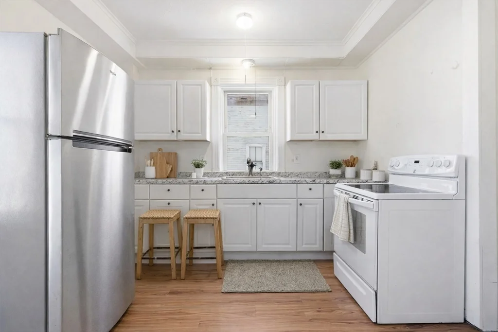 21 John St, Attleboro