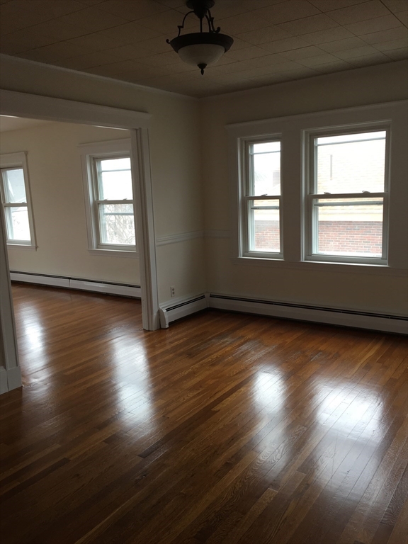 81 Sunnyside Ave, Winthrop