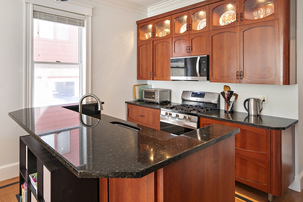 3 Seaver St, East Boston