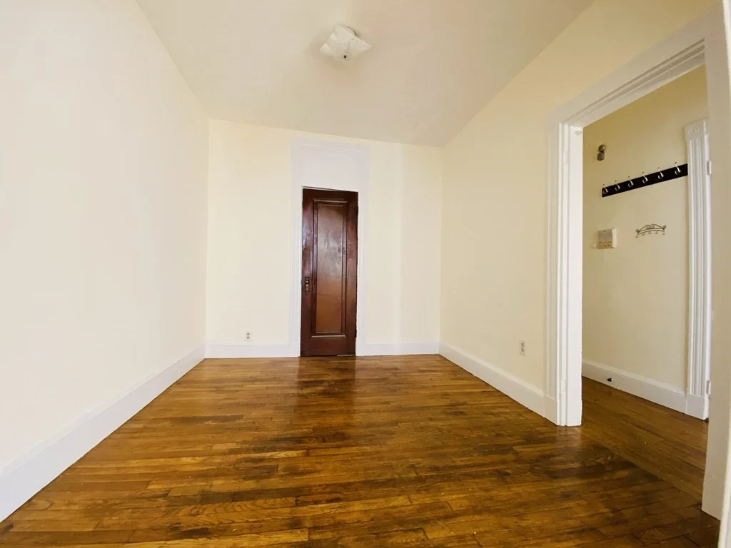 50 Saint Germain, Back Bay