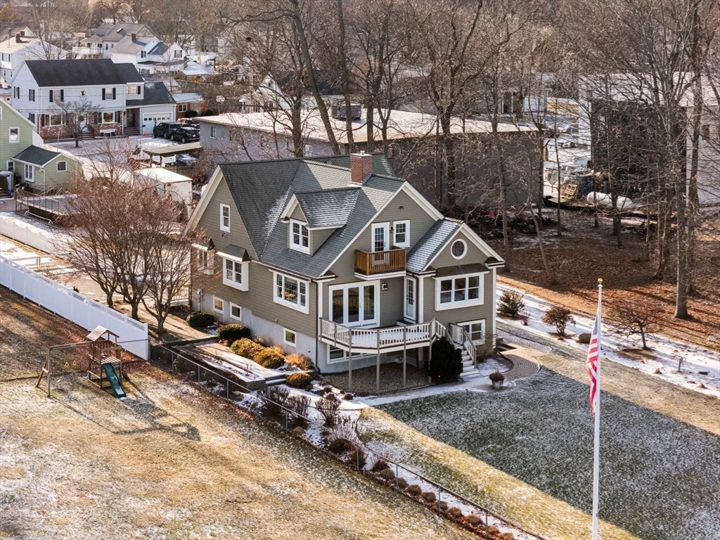 30R Harbor St, Danversport