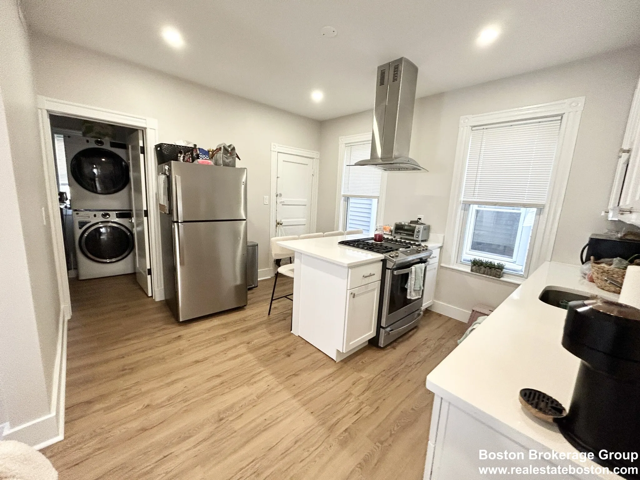 74 Marine Rd, South Boston