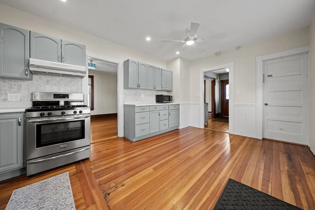 7 Sweetser Ave, Reading