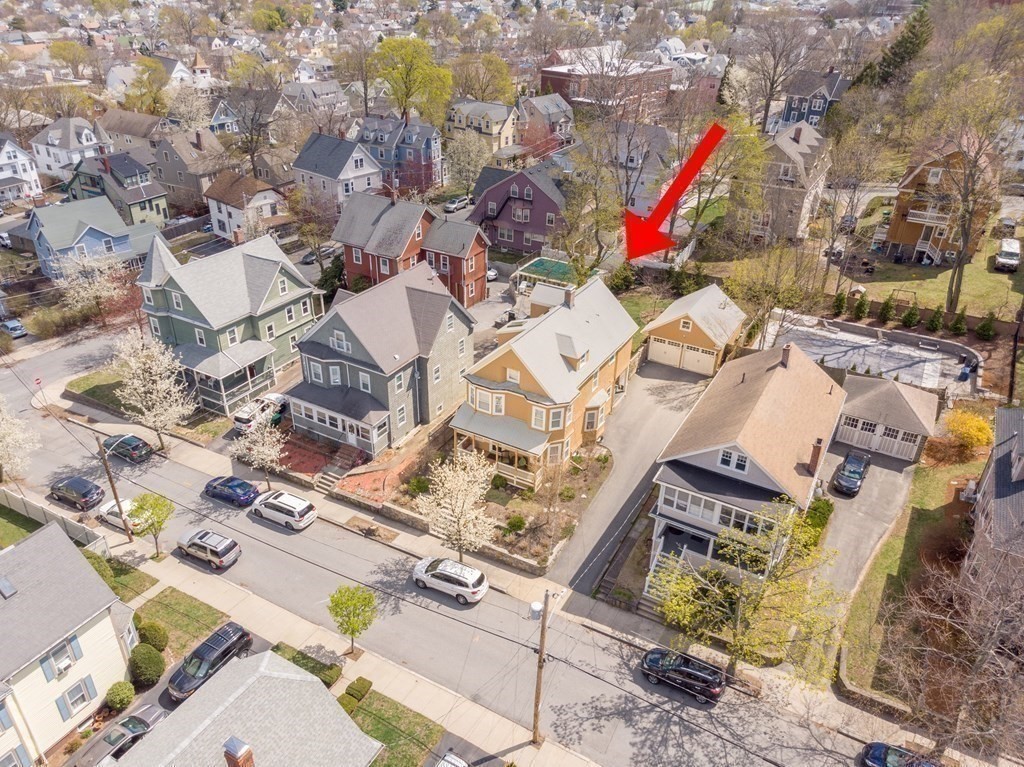 52 Hillsdale Rd, Tufts University