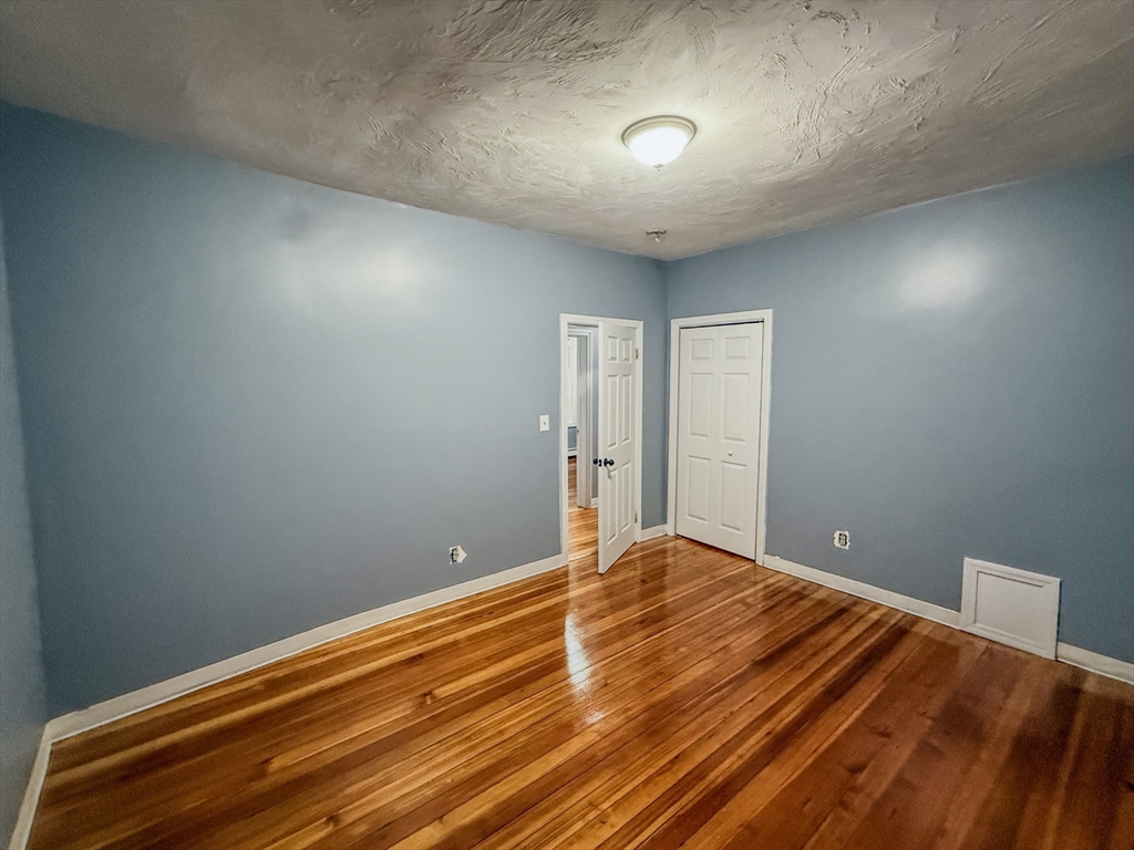 180 Quincy St, Boston